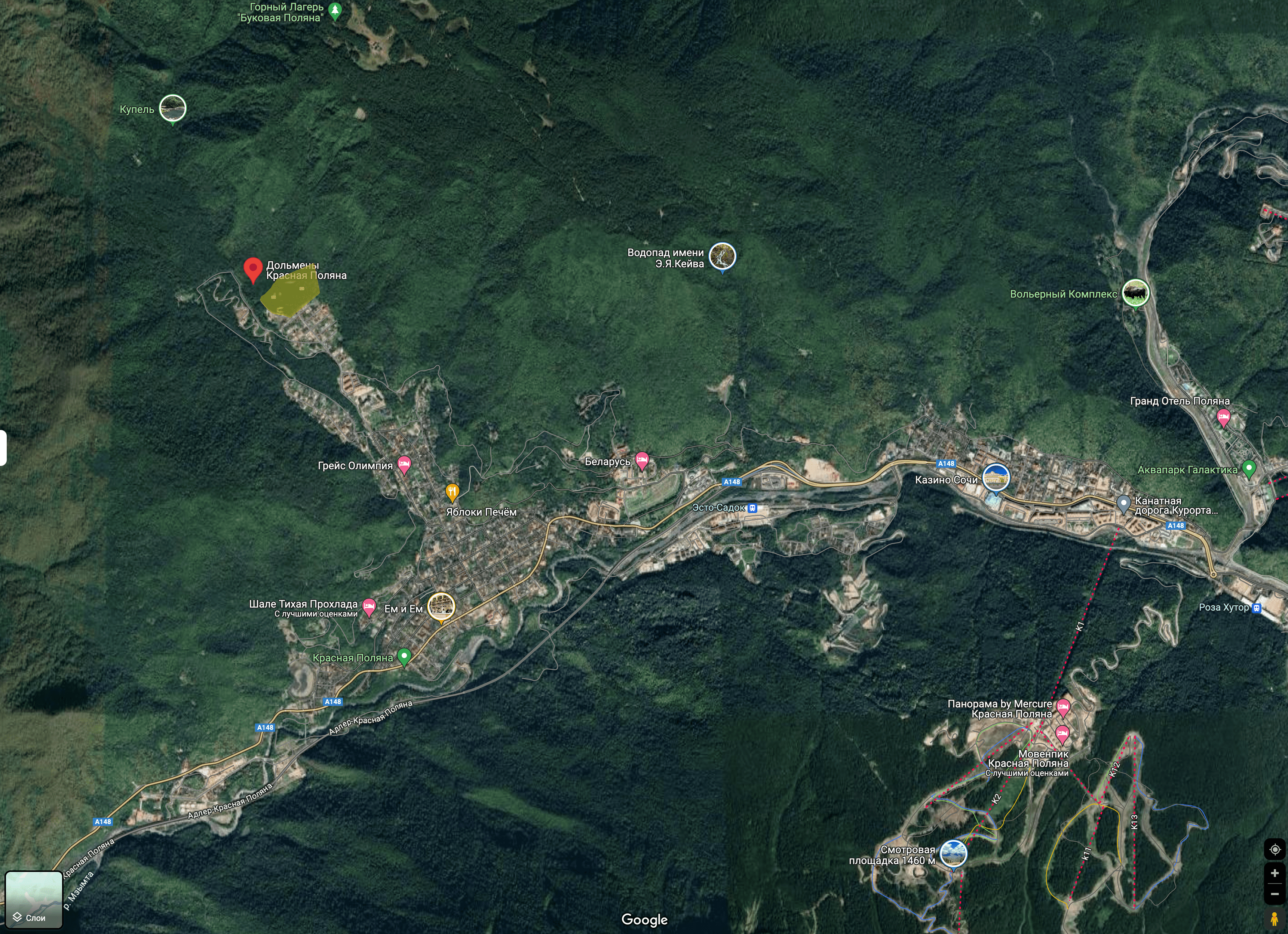 Контур участка взят с кадастровой карты России и перенесен на соответствующий участок Google-карт