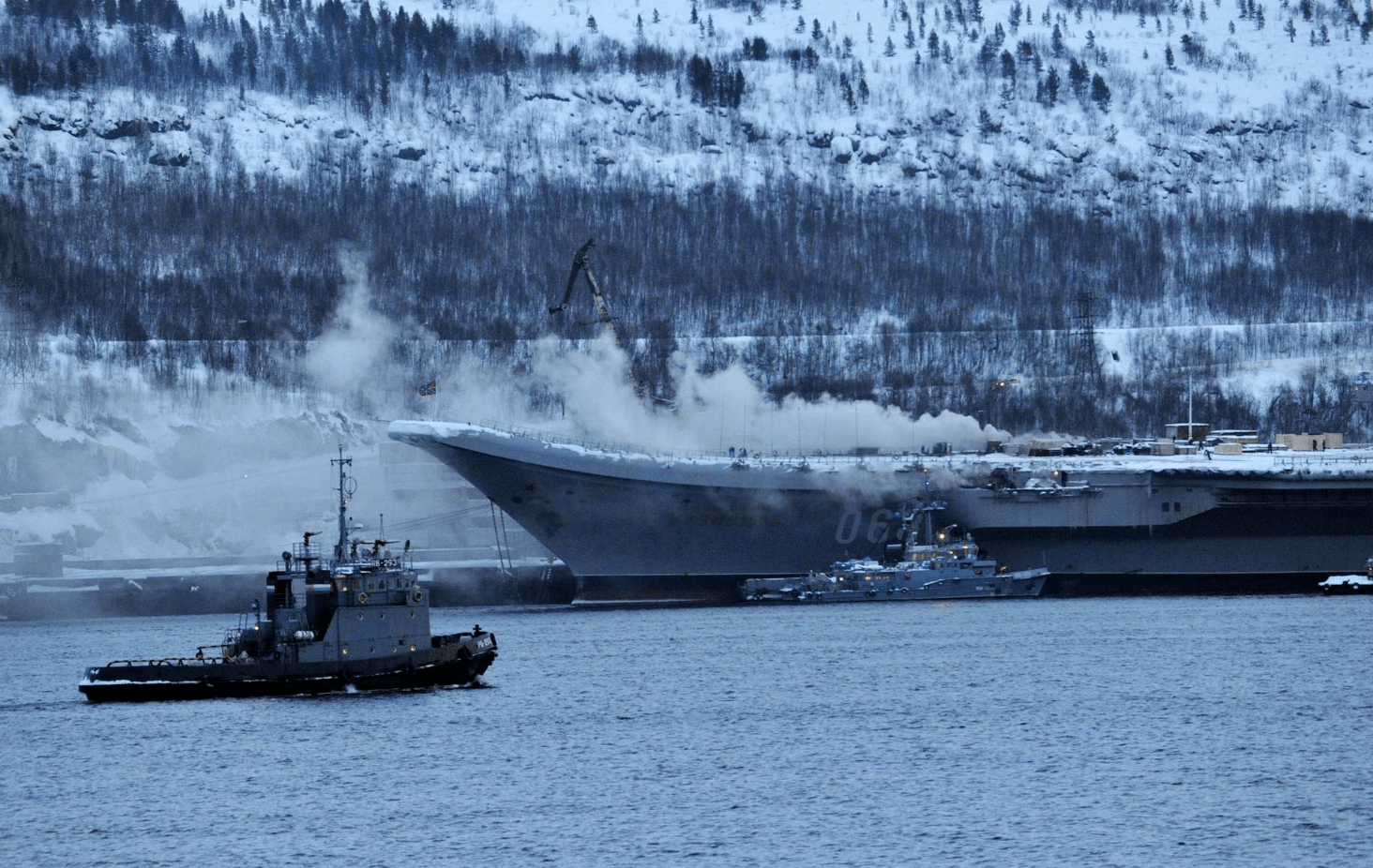 Пожар на ТАВКР «Адмирал Флота Советского Союза Кузнецов» в Мурманске, декабрь 2019 года