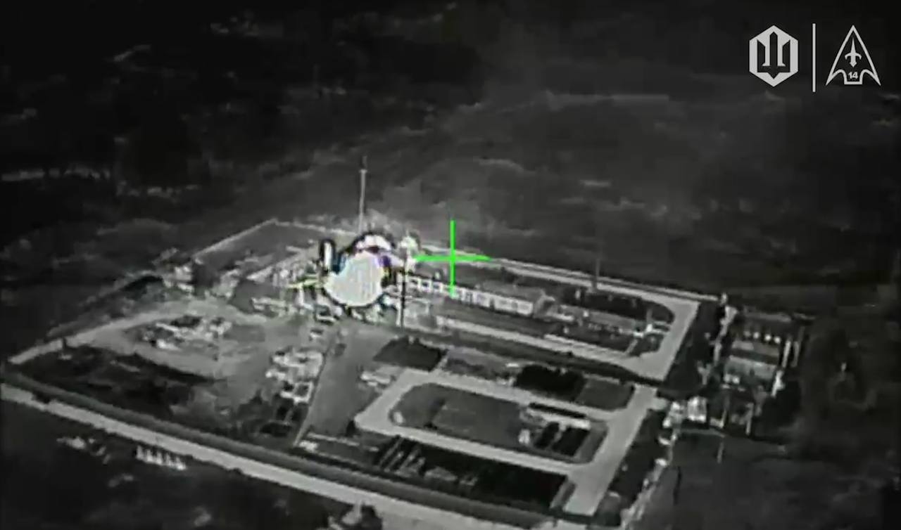 Одна из пораженных газораспределительных станций в Луганской области