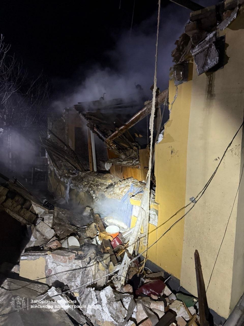 Последствия российской атаки на Запорожье в ночь на 15 февраля 2026 года