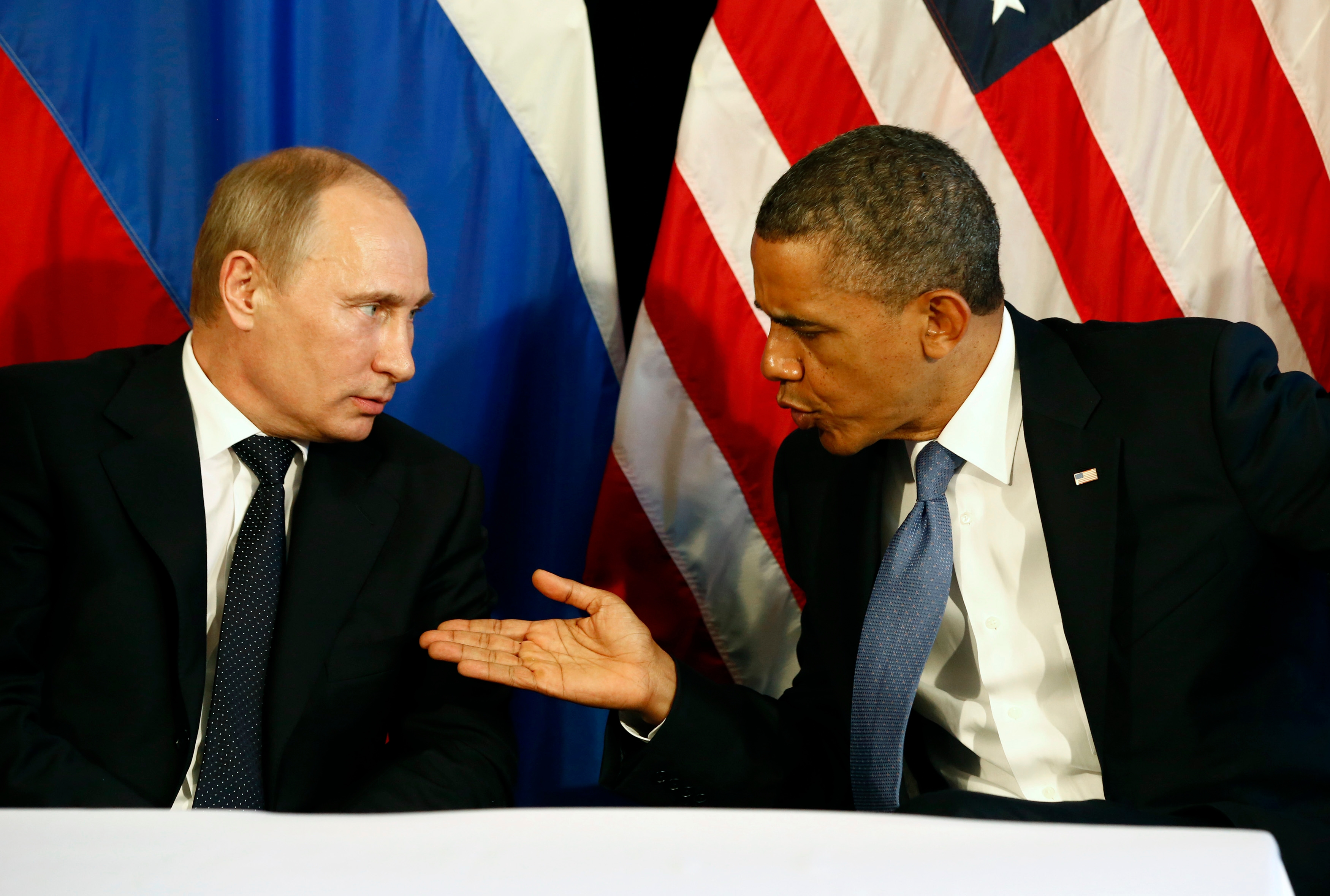 U.S. President Barack Obama meets with Russian President Putin in Los Cabos