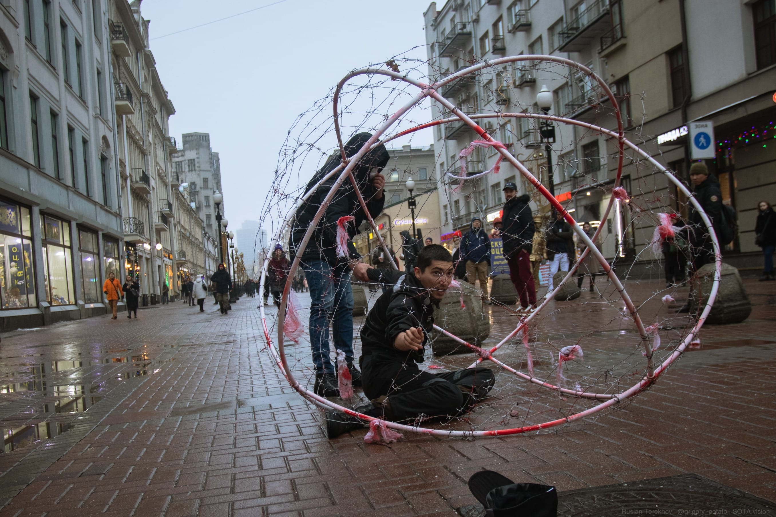 Активиста Павла Крисевича арестовали на 2 недели после акции «Сфера души русского человека»