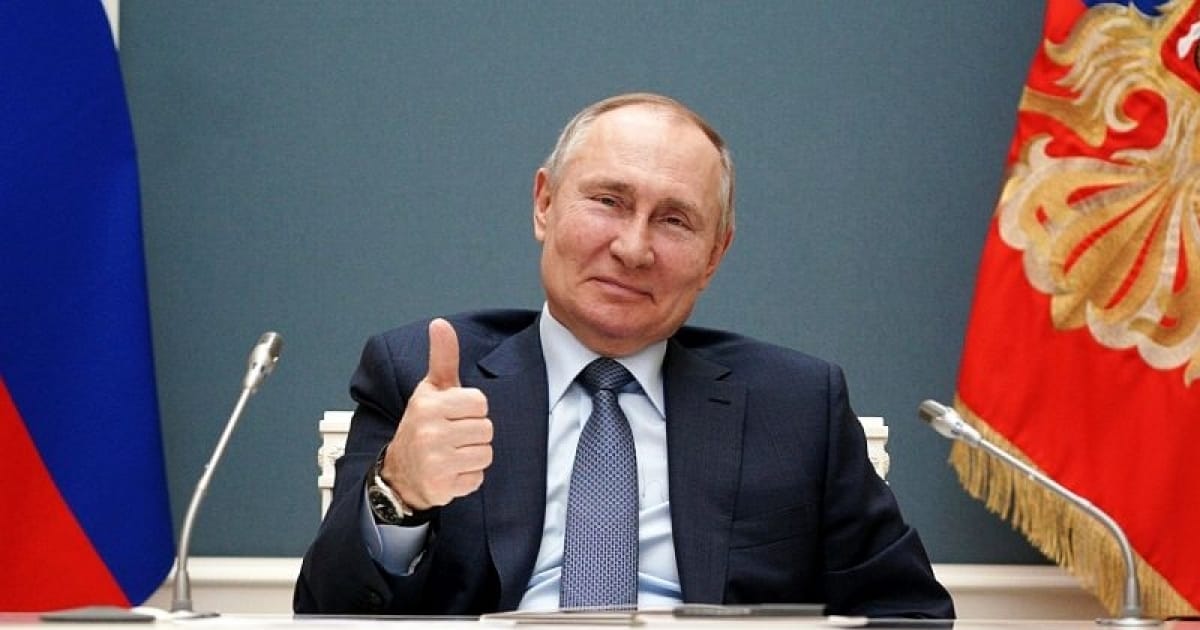 Своя канатка и урны по 76 тысяч рублей. «Собеседник» рассказал о роскошном убранстве «зимнего дворца» Путина в Красной Поляне