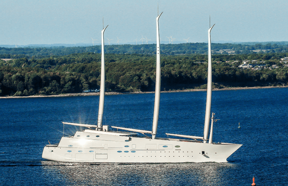 В Италии арестована яхта российского бизнесмена Андрея Мельниченко стоимостью в полмиллиарда долларов