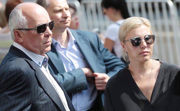 «Важные истории»: Фирма жены Чемезова 10 лет делала коробку-автомат за сотни миллионов, но не сделала. Из-за санкций «Лады» с АКПП не будет