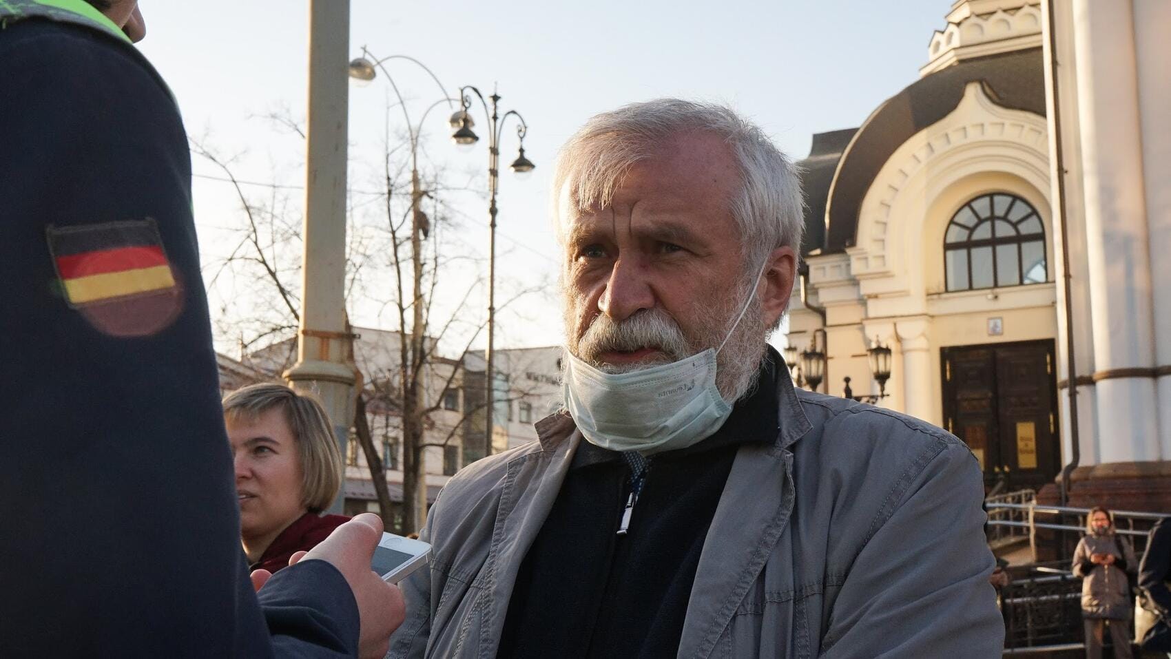 Сотрудники Центра «Э» задержали председателя екатеринбургского «Мемориала» Алексея Мосина