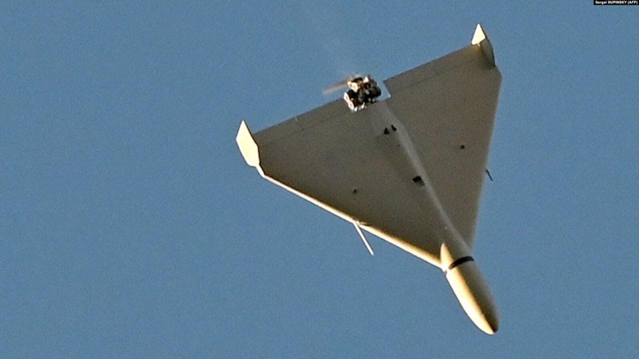 Украинские города подверглись ночным обстрелам и атакам беспилотников. В Хмельницком погибли двое спасателей