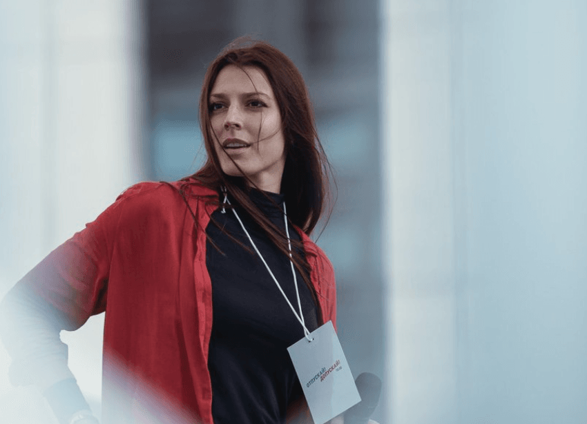 Экс-помощницу Дмитрия Гудкова Эльвиру Вихареву отравили солями тяжелых металлов — Sota