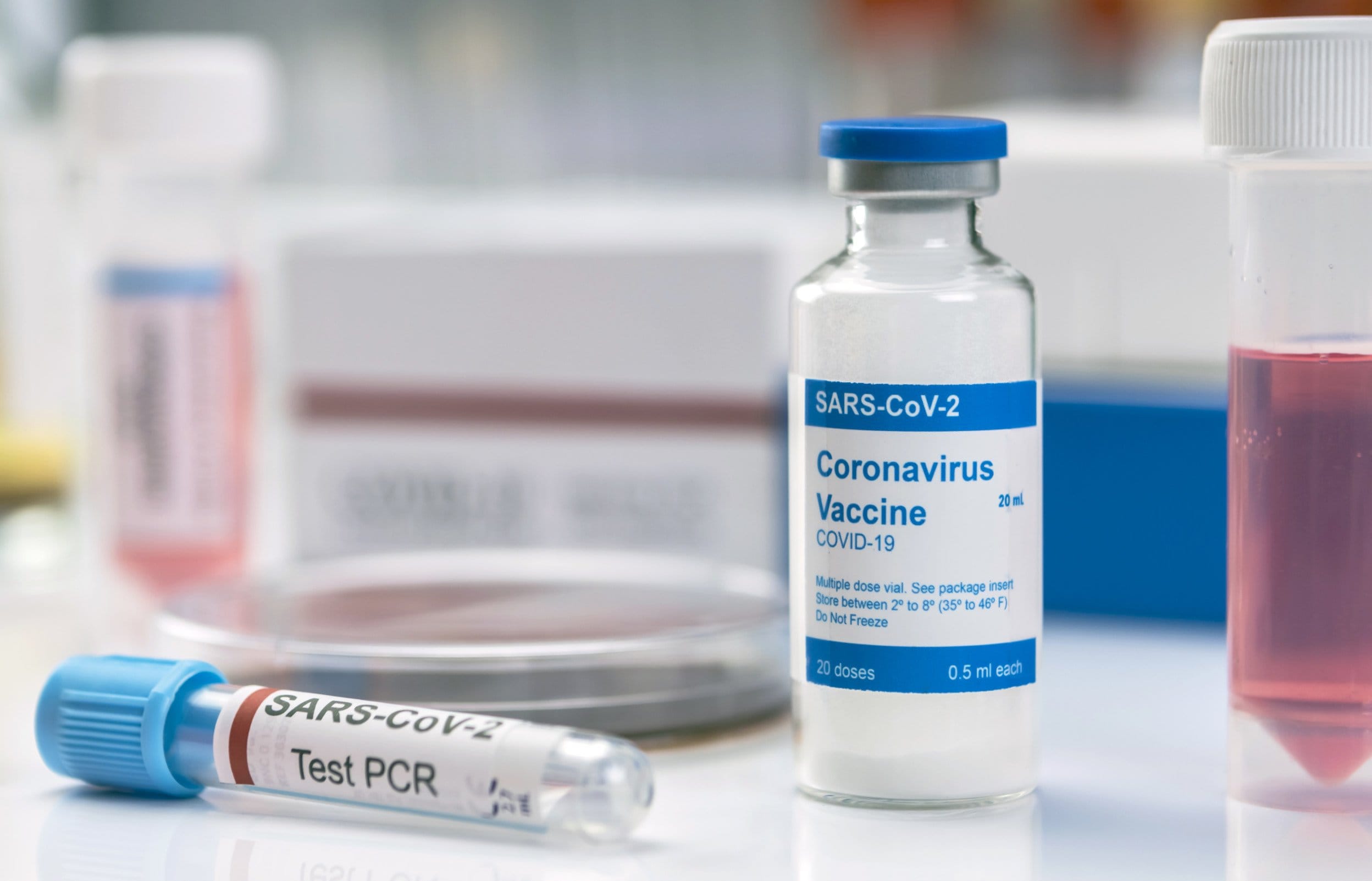 Фейк Минобороны РФ: появление новых штаммов COVID-19 доказывает, что его разработали американцы