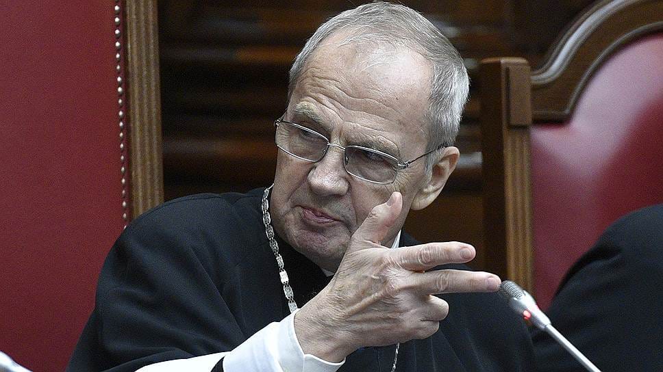 Украина ввела санкции против 178 человек. В список попал председатель Конституционного суда РФ Валерий Зорькин