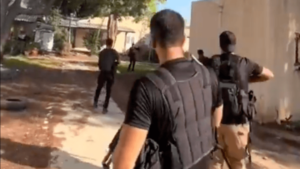 В израильском кибуце Беэри обнаружено более ста тел мирных жителей, убитых террористами ХАМАС