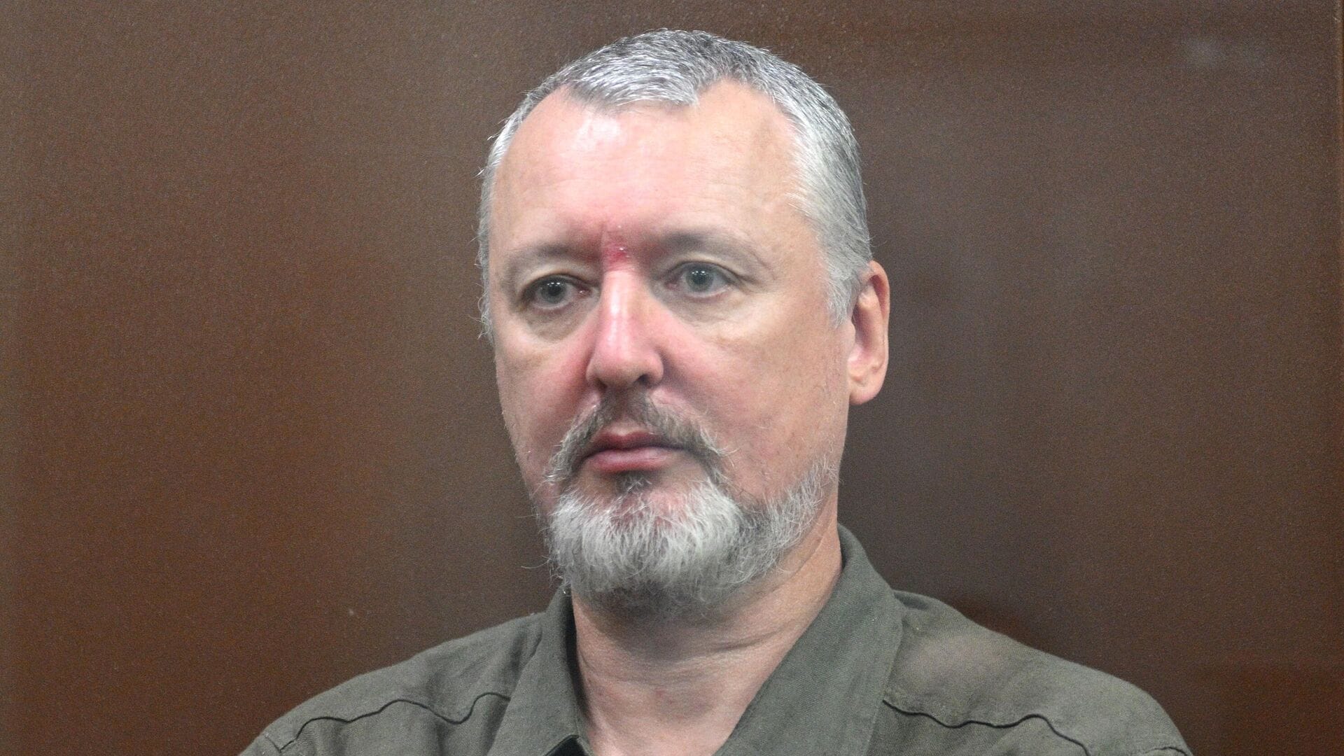 Игорь Гиркин (Стрелков) поручил создать штаб по выдвижению его на президентские выборы 2024 года. Он находится в СИЗО