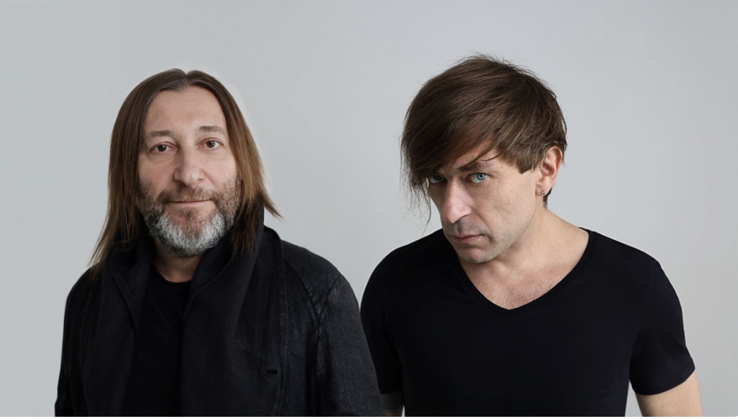 Музыкантов «Би-2» держат в тюремной камере на жаре в Бангкоке: «Это клетка под раскаленным солнцем, там сейчас 35–40 градусов»