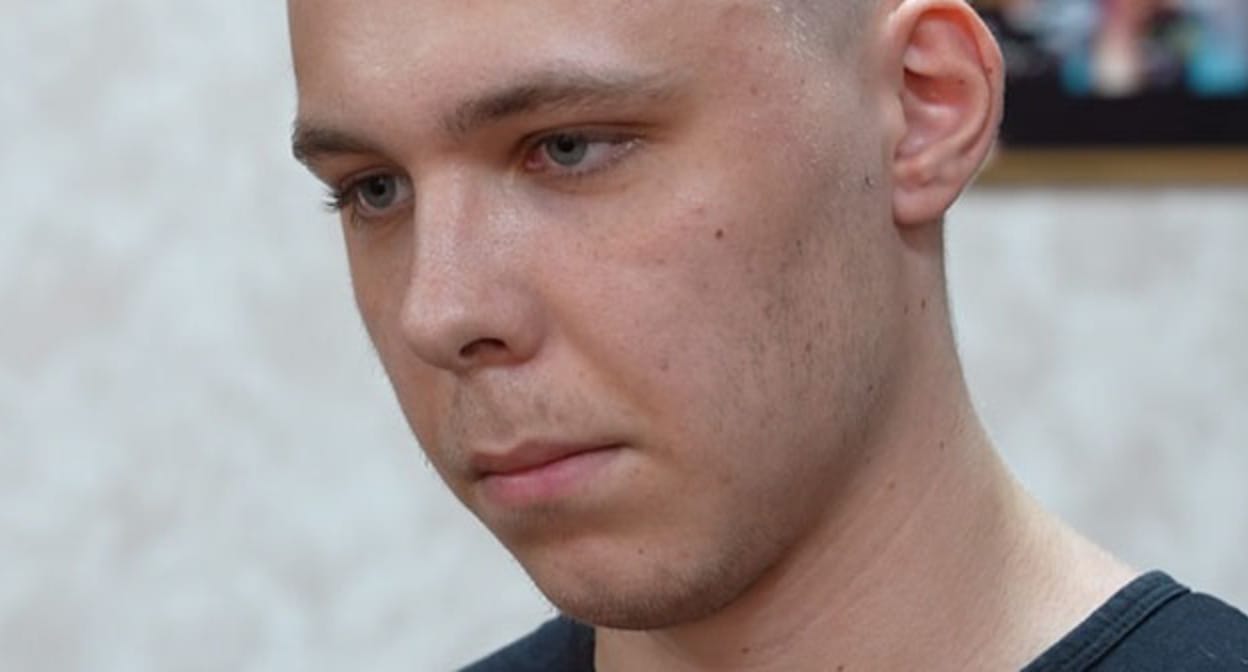 Обвиняемого в сожжении Корана Никиту Журавеля приговорили в Чечне к 3,5 года колонии. В СИЗО его избивал сын Кадырова Адам