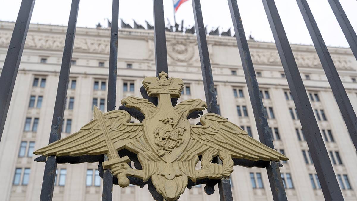 Следственный комитет РФ предъявил обвинение в мошенничестве при исполнении госзаказа троим подрядчикам Минобороны