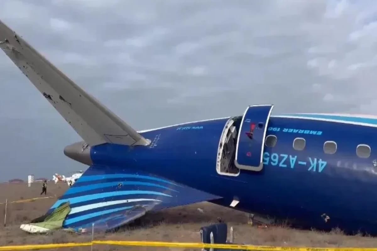 Россия пообещала «найти и наказать» виновных в крушении азербайджанского авиалайнера — Генпрокуратура Азербайджана