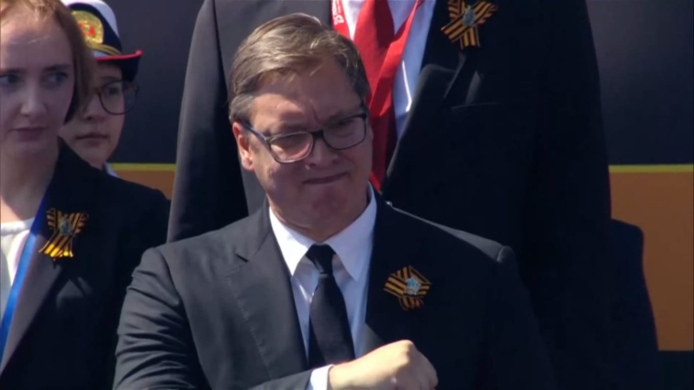 Литва и Латвия закрыли небо для самолета президента Сербии Вучича из-за его возможной поездки в Москву на 9 мая — сербские СМИ