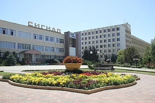 Дроны поразили завод радиолокационной и РЭБ-аппаратуры «Сигнал» в Ставрополе