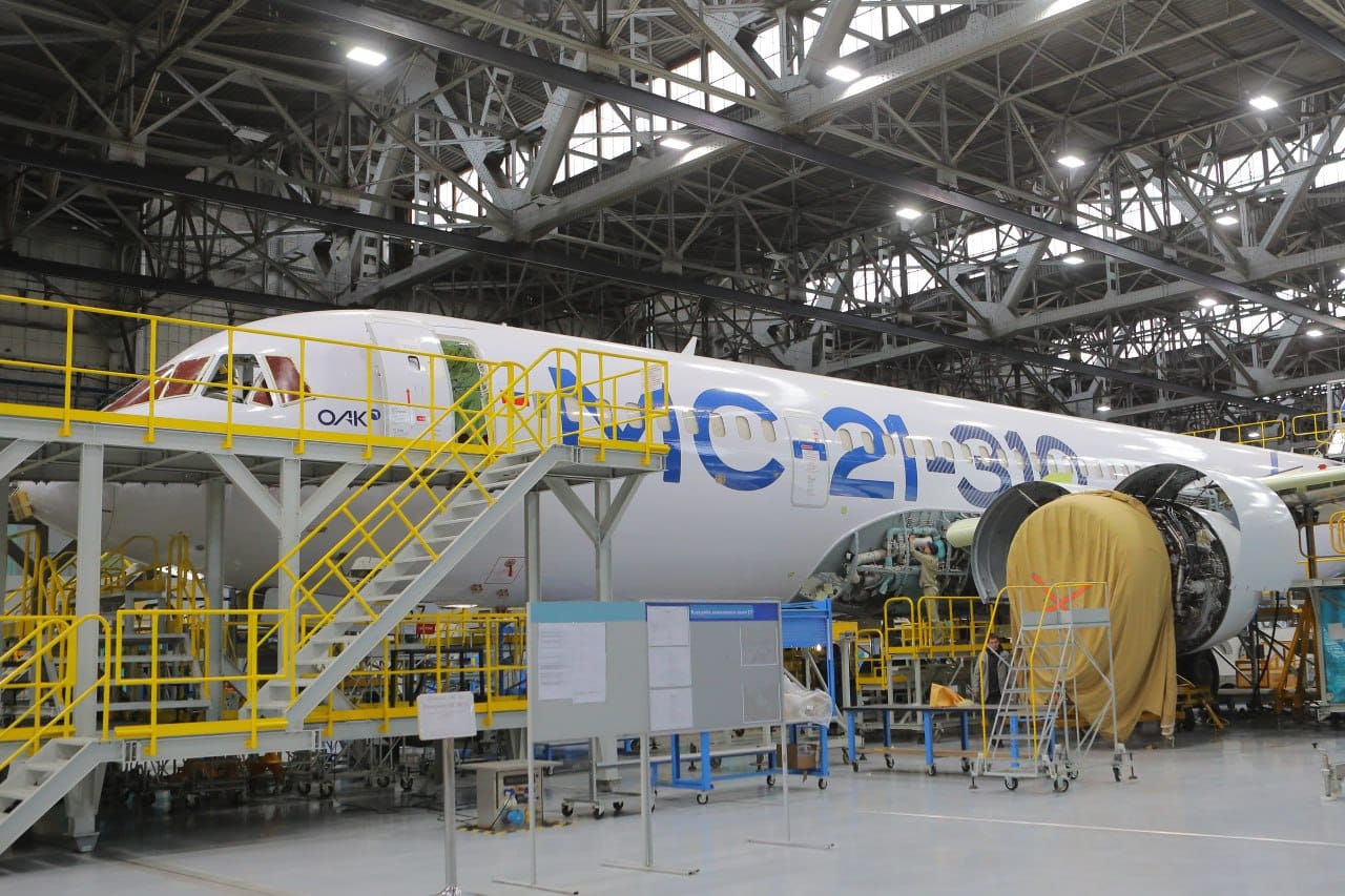«Ни МС-21, ни Superjet нельзя сделать на 100% импортозамещенными» — авиаэксперт