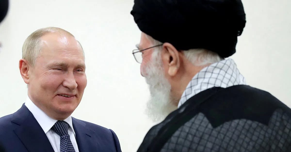 Путин направил президенту Ирана телеграмму с соболезнованиями по поводу гибели Хаменеи и назвал его «выдающимся государственным деятелем»