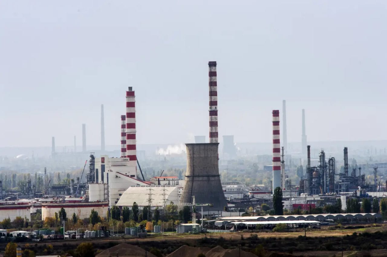 Румыния попросила у США разрешения возобновить работу НПЗ «Лукойла» Petrotel