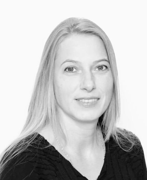 Юлия Петровская